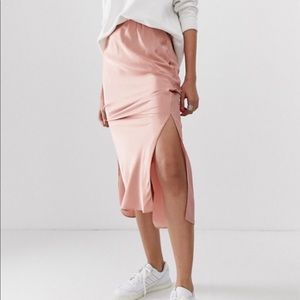 Mauve satin midi skirt